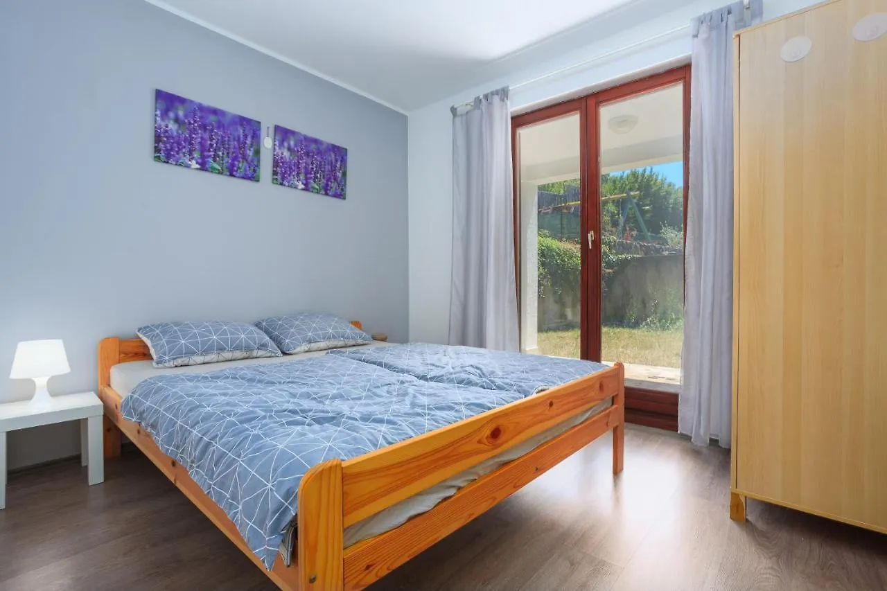 Apartment Landikusic By El-Pi Tours Njivice Croatia