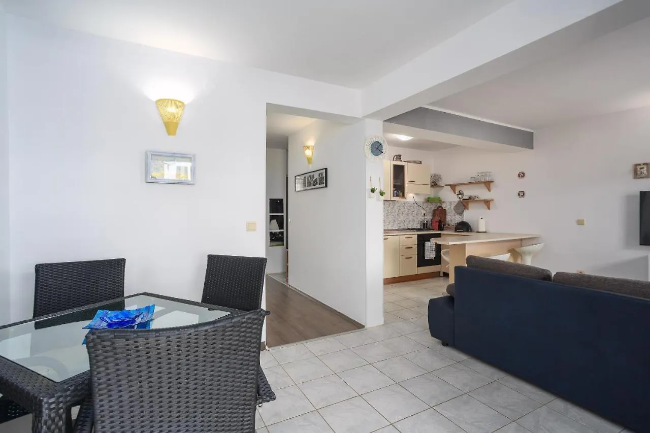 Apartment Landikusic By El-Pi Tours Njivice